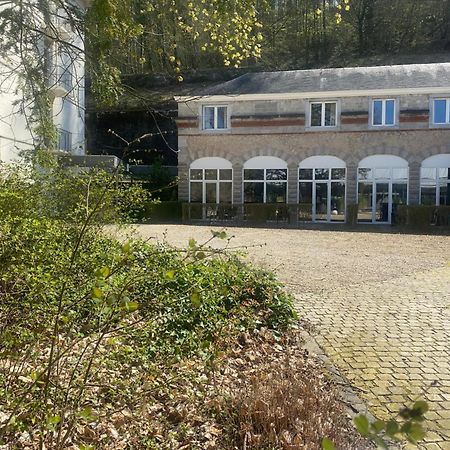 Castel De Pont-A-Lesse Hotel Dinant Bagian luar foto
